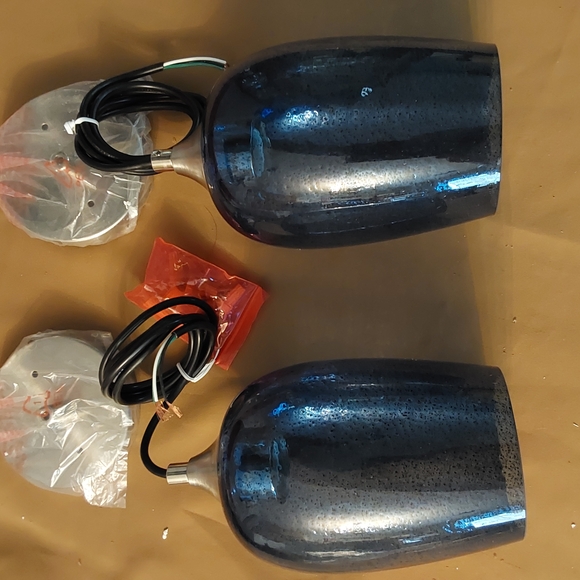 2 Pair Of Blue Glass Pendant Lights (38) - Picture 7 of 8